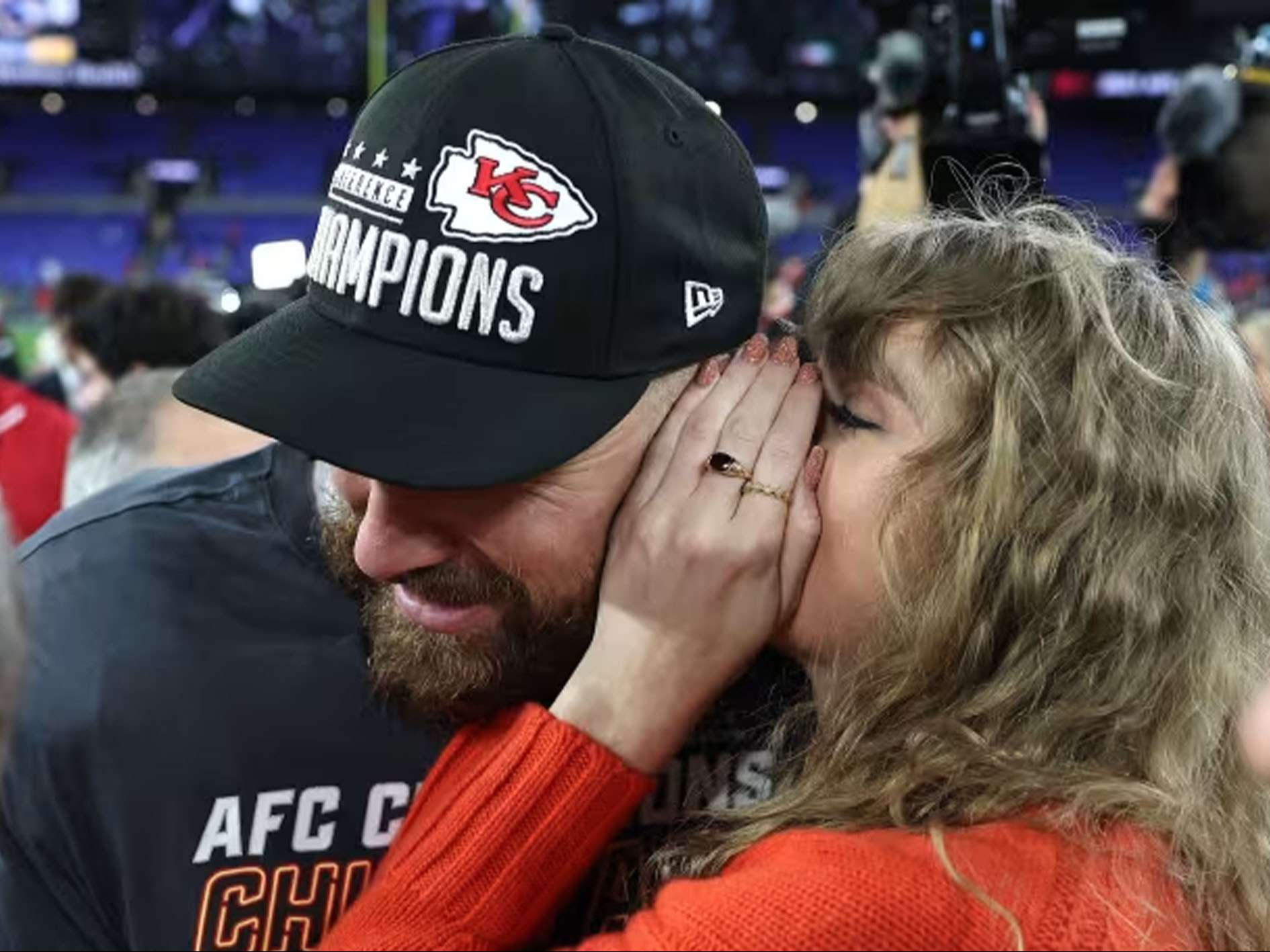 Celebrating Victory and Support Taylor Swift and Travis Kelce Share Heartfelt Moment